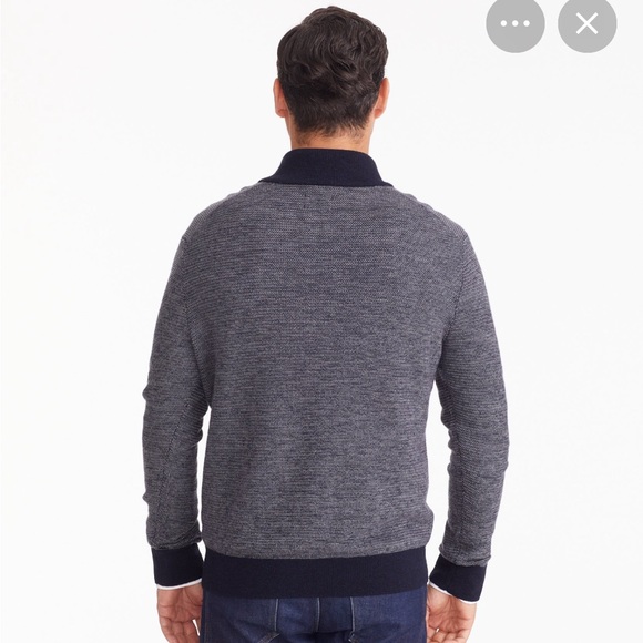 UNTUCKit Bundle- 2 Long-Sleeve Large - Picture 8 of 10